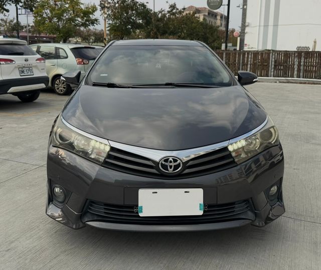 TOYOTA豐田 ALTIS  第2張相片