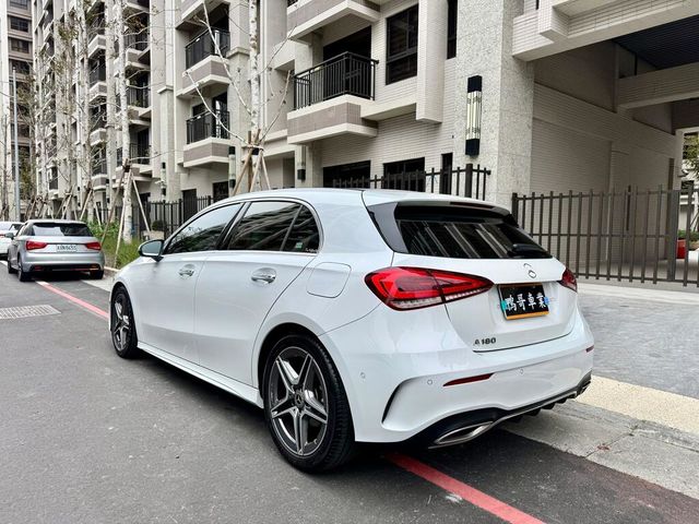 M-BENZ賓士 A180  第7張相片