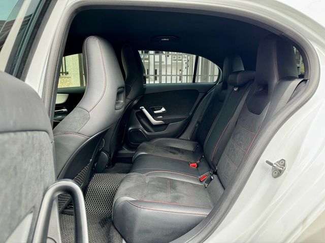M-BENZ賓士 A180  第12張相片