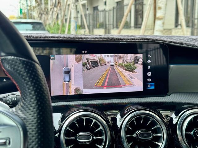 M-BENZ賓士 A180  第16張相片