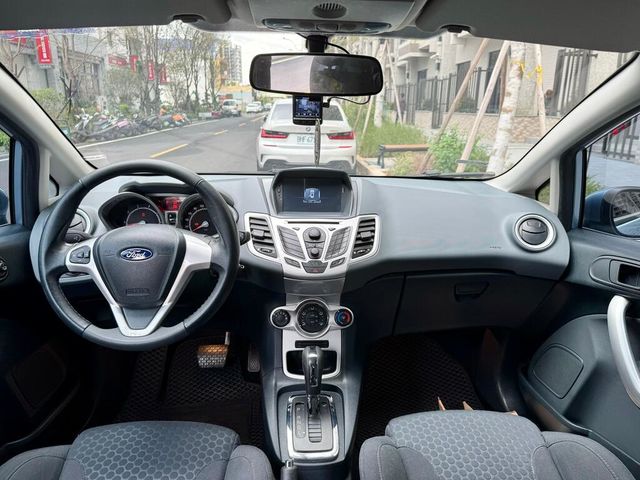 FORD福特 FIESTA  第15張相片