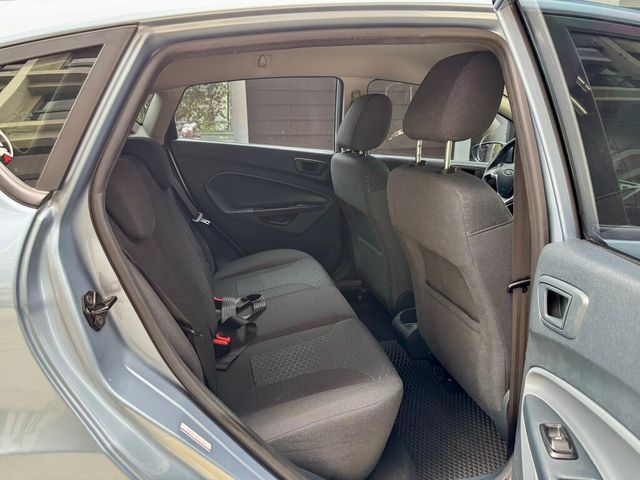 FORD福特 FIESTA  第33張相片