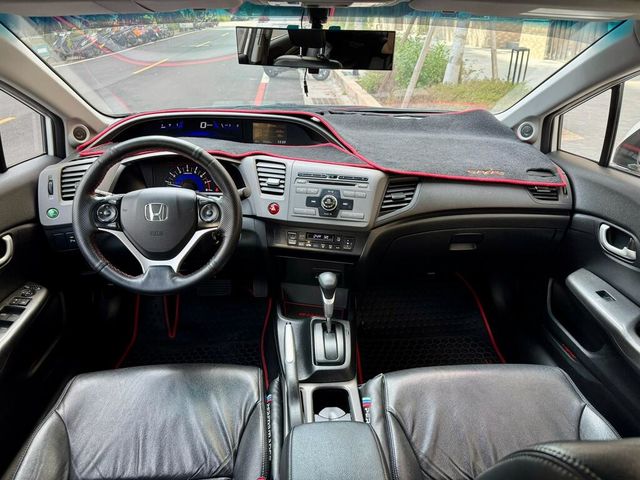 HONDA本田 CIVIC  第8張相片