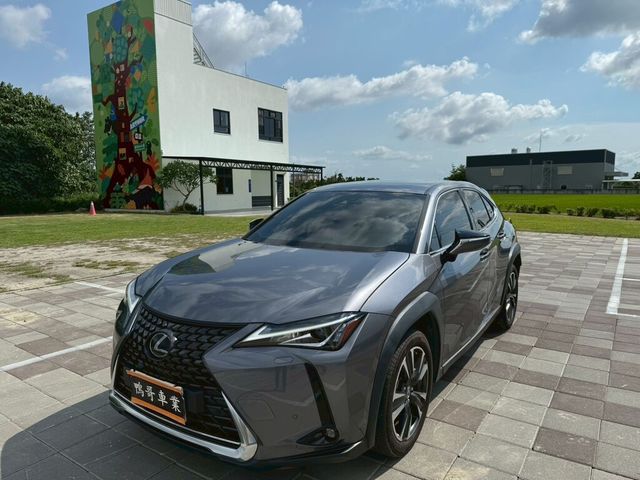 LEXUS凌志 UX200  第7張相片
