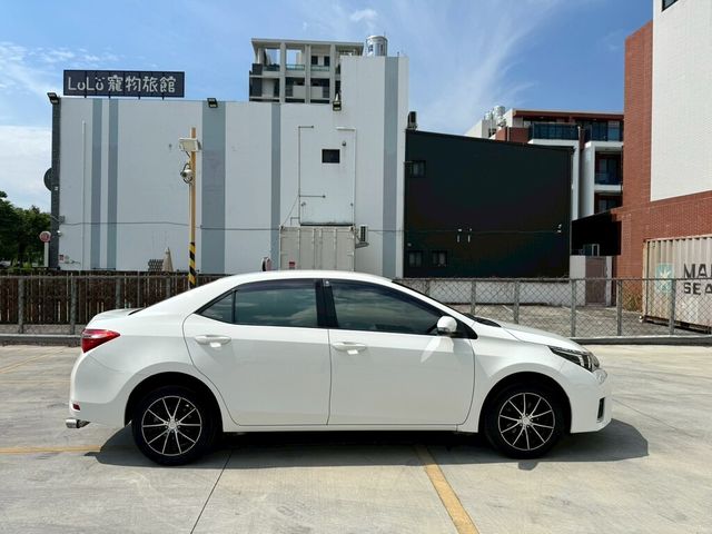 TOYOTA豐田 ALTIS  第4張相片
