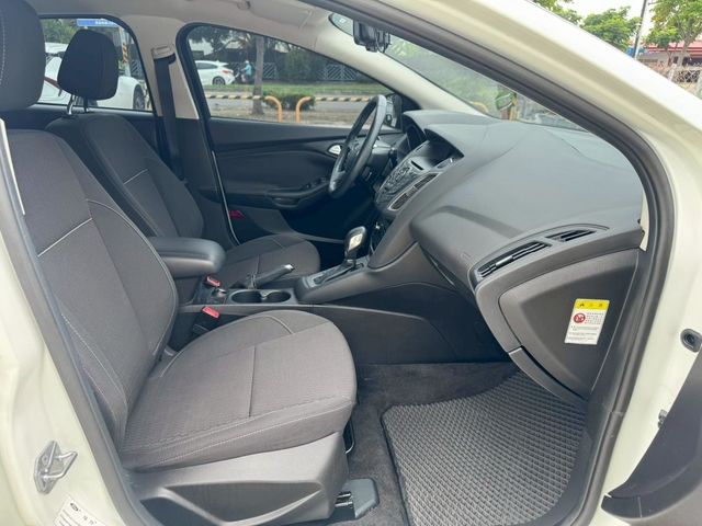 FORD福特 FOCUS  第13張相片