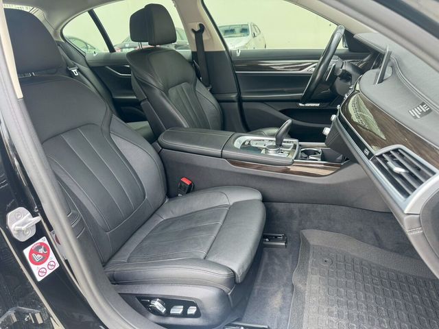 BMW寶馬 730D  第17張相片