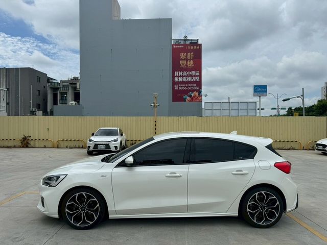 FORD福特 FOCUS  第19張相片