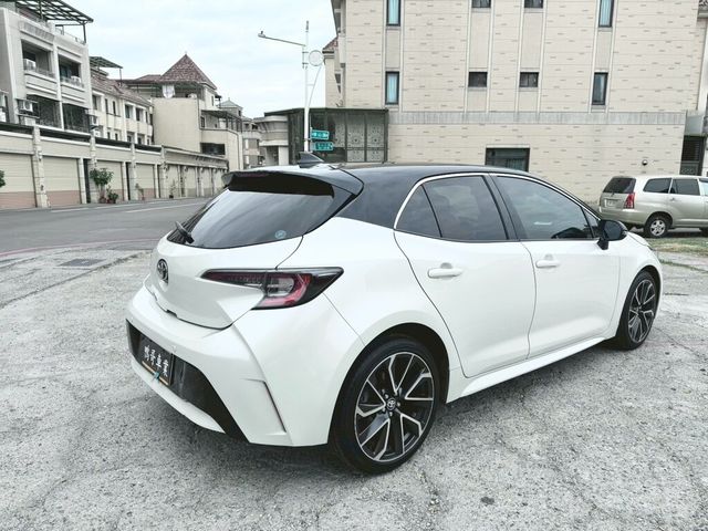 TOYOTA豐田 AURIS  第2張相片