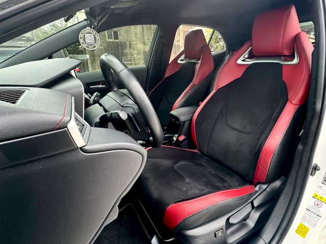 TOYOTA豐田 AURIS  第6張相片