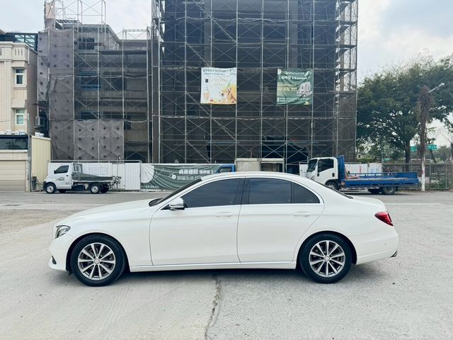 M-BENZ賓士 E200  第6張相片
