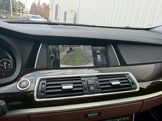 BMW寶馬 535I GT  第8張相片