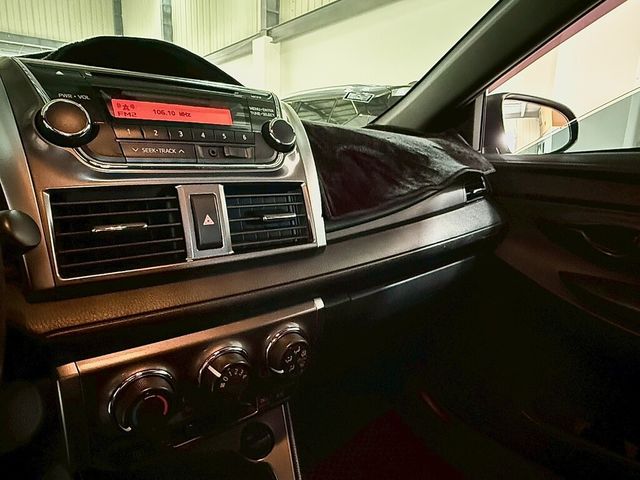 TOYOTA豐田 YARIS  第14張相片