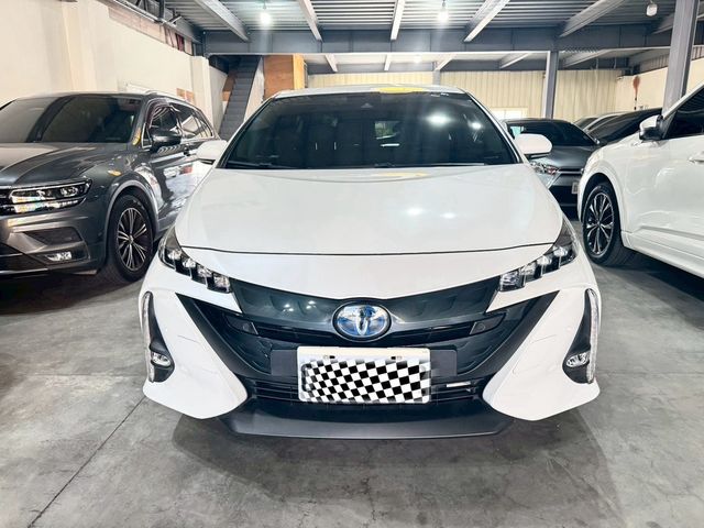 TOYOTA豐田 PRIUS PHV  第3張相片