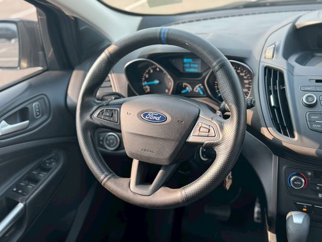 FORD福特 KUGA  第14張相片