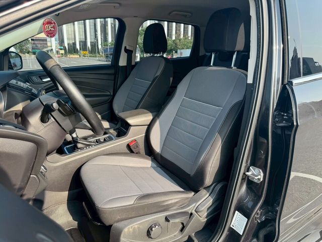 FORD福特 KUGA  第19張相片