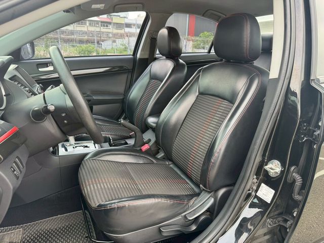 MITSUBISHI三菱 LANCER FORTIS  第11張相片