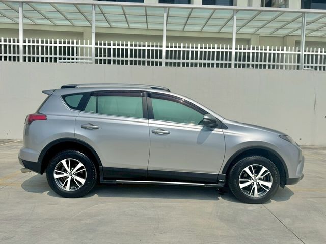 TOYOTA豐田 RAV4  第10張相片