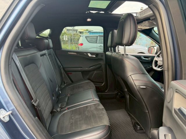FORD福特 KUGA  第9張相片