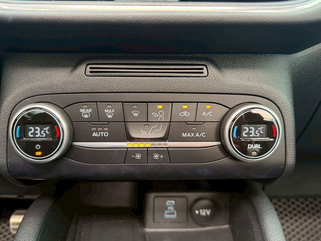 FORD福特 KUGA  第14張相片