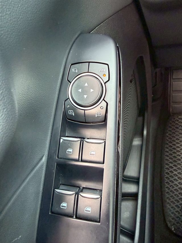 FORD福特 KUGA  第15張相片