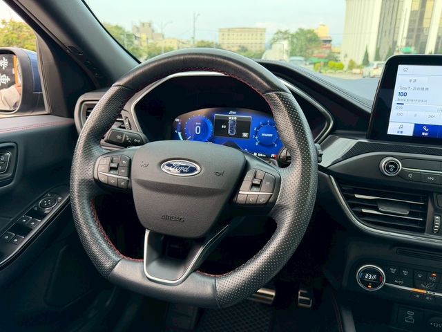 FORD福特 KUGA  第18張相片