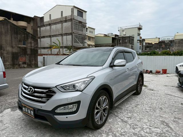HYUNDAI現代 SANTA FE  第1張相片