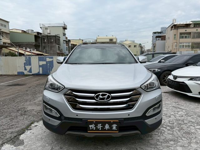 HYUNDAI現代 SANTA FE  第3張相片