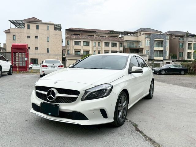 M-BENZ賓士 CLA250  第1張相片