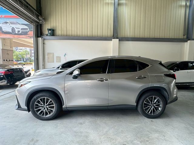 LEXUS凌志 NX200  第6張相片