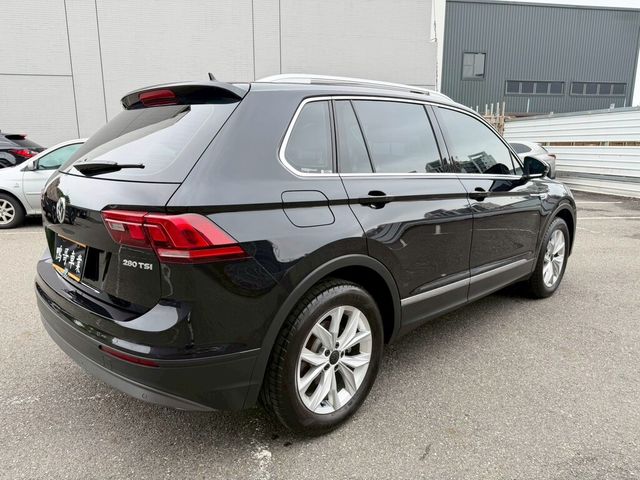 VOLKSWAGEN福斯 TIGUAN  第2張相片