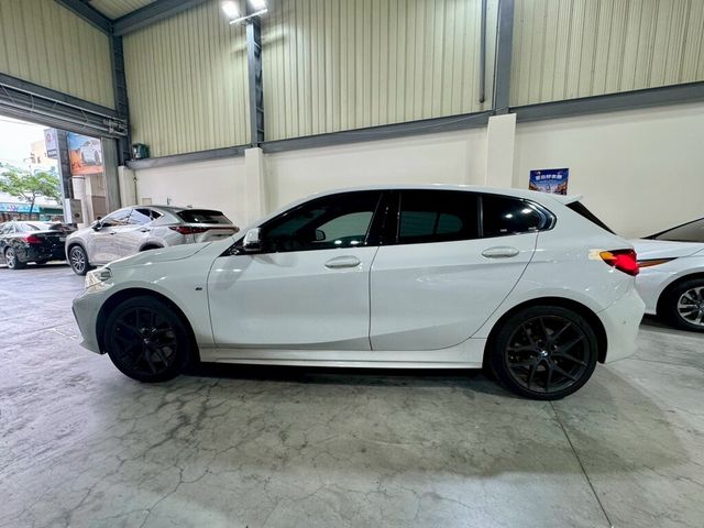 BMW寶馬 120I  第9張相片