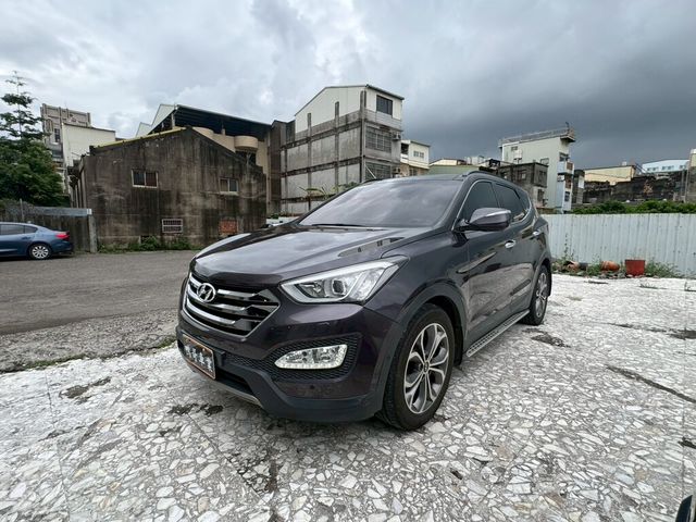 HYUNDAI現代 SANTA FE  第1張相片