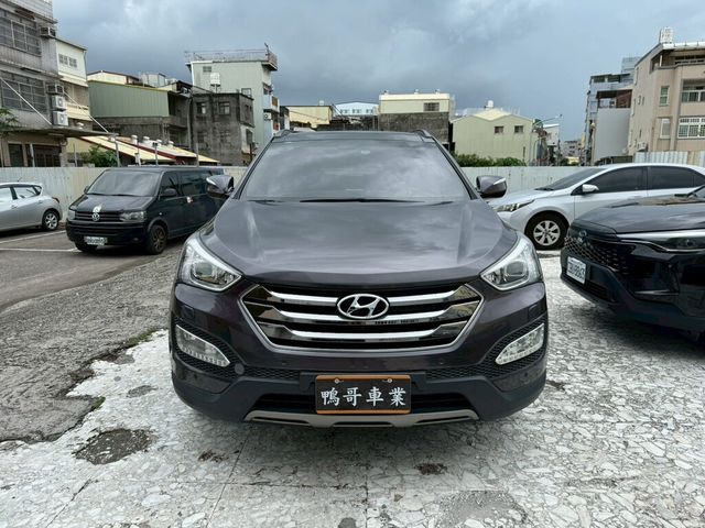 HYUNDAI現代 SANTA FE  第3張相片
