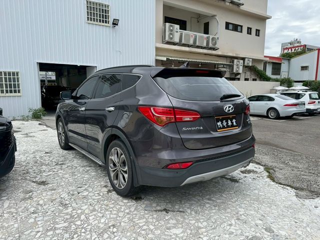 HYUNDAI現代 SANTA FE  第7張相片