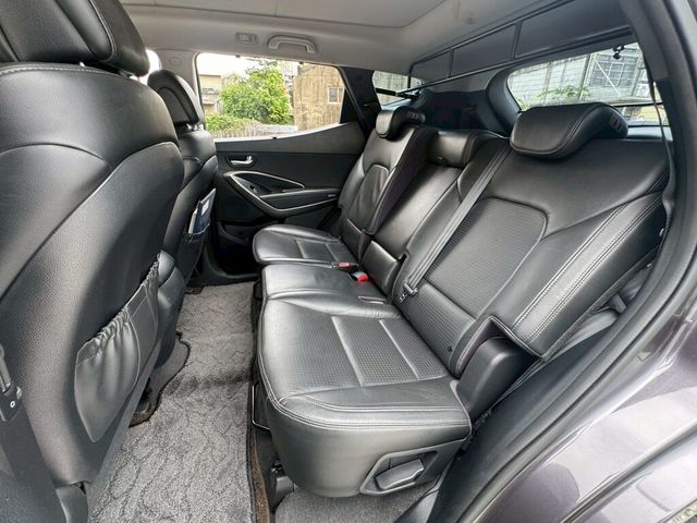 HYUNDAI現代 SANTA FE  第13張相片