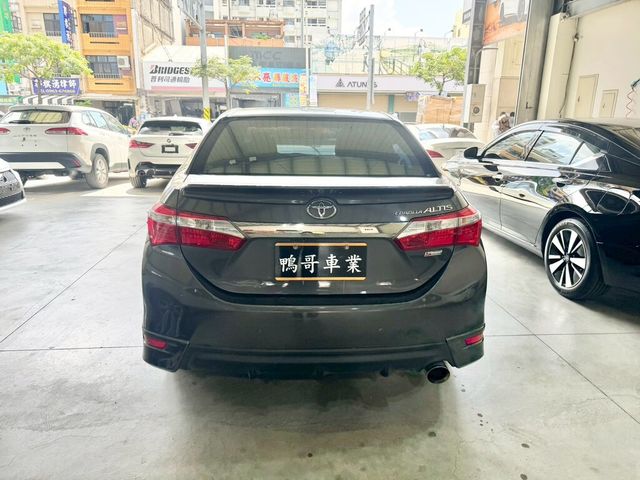 TOYOTA豐田 ALTIS  第4張相片