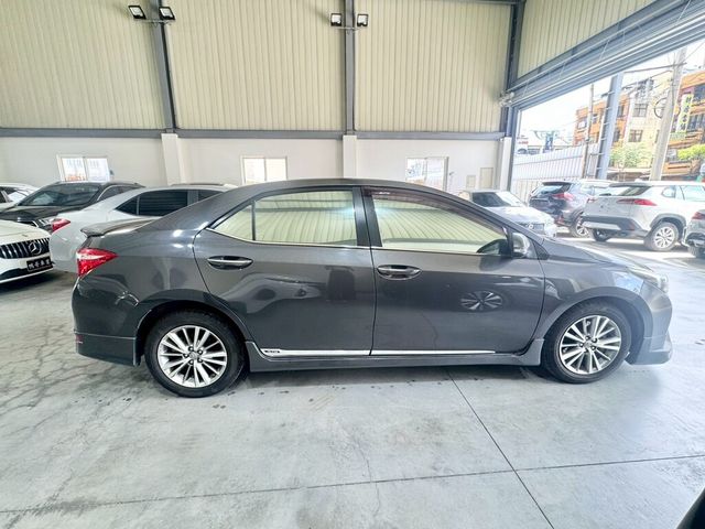 TOYOTA豐田 ALTIS  第9張相片