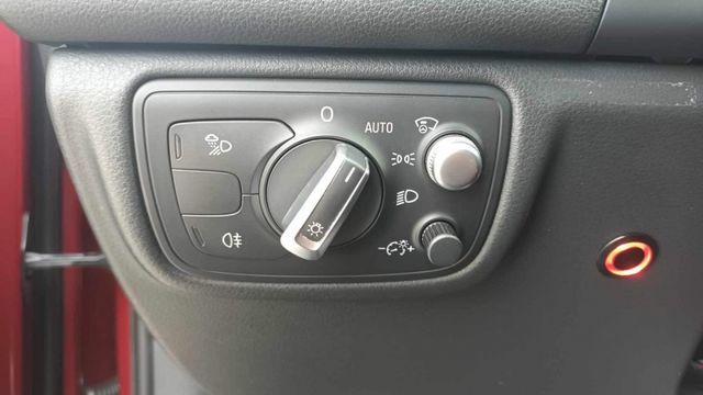 2012 A6 Avant 2.0 TFSI 挑戰市場最低價最帥  現主時 不用50萬 就賣36.8萬  第13張相片