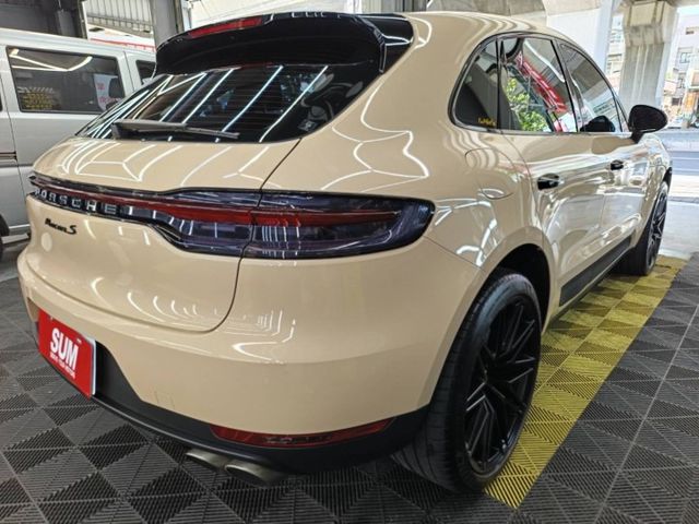 ★2019 PORSCHE MACAN S 3.0★  里程僅跑2萬  全車包膜最美奶茶色~超吸晴  第7張相片