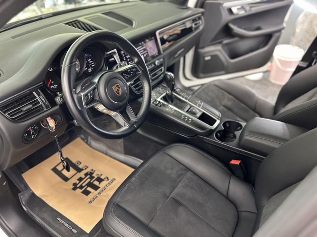 ★2019 PORSCHE MACAN S 3.0★  里程僅跑2萬  全車包膜最美奶茶色~超吸晴  第19張相片