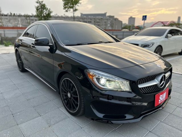 2015年 M-Benz  CLA250  2.0  第2張相片