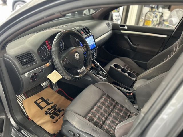 HID頭燈、i-key、電動天窗、換檔撥片、ISOFIX  第5張相片