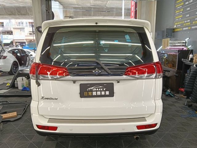 定速、盲點偵測、車道偏離警示、車道變換輔助  第19張相片