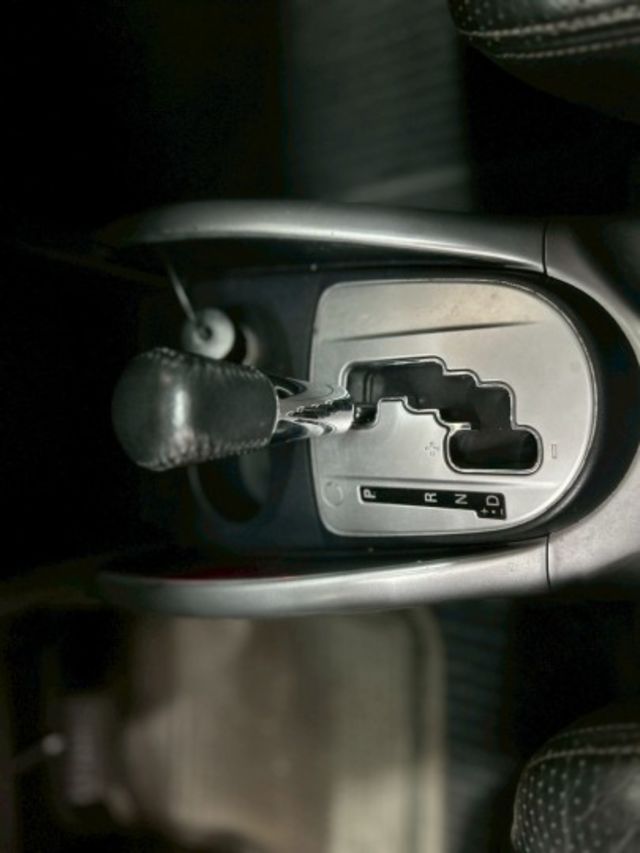 前後霧燈、電動天窗、定速、車頂行李架、ISOFIX、後座分離  第13張相片