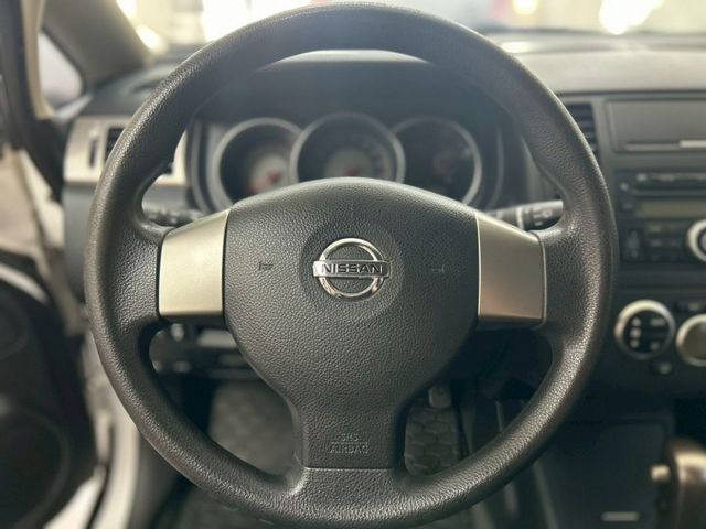 ABS、倒車雷達、HUD抬頭顯示器、後座分離倒覆  第7張相片