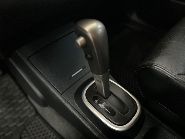 ABS、倒車雷達、HUD抬頭顯示器、後座分離倒覆  第11張相片
