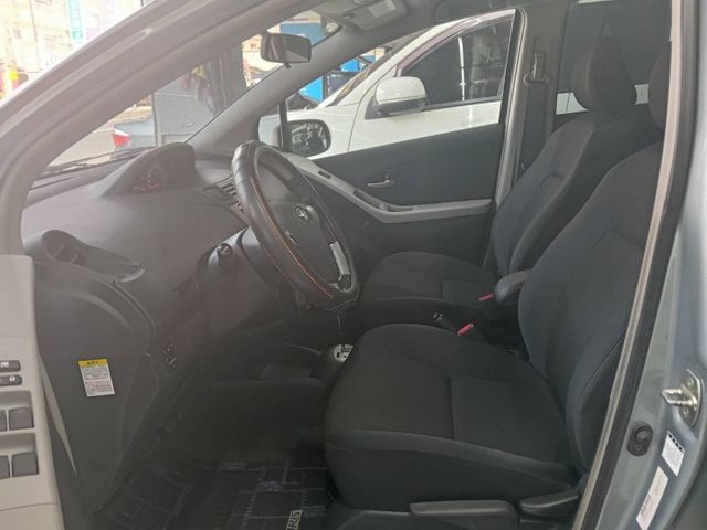 ABS防鎖死煞車、ISOFIX、倒車雷達、後座分離倒覆  第7張相片