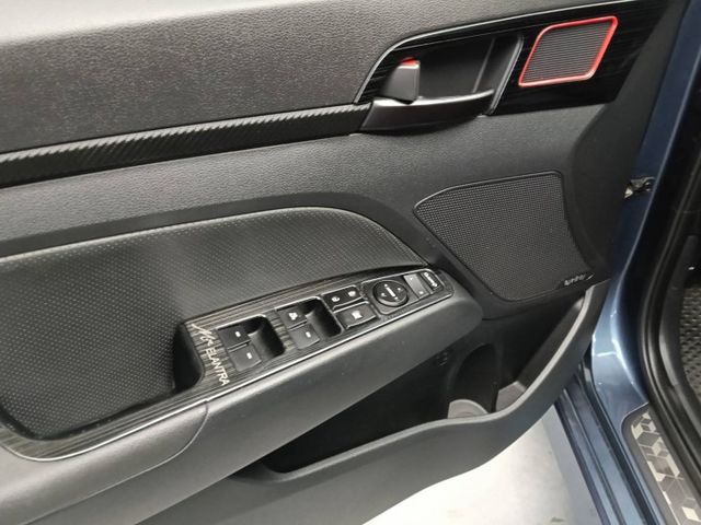 i-key、HID頭燈、HUD抬頭顯示器、定速、空力套件  第5張相片