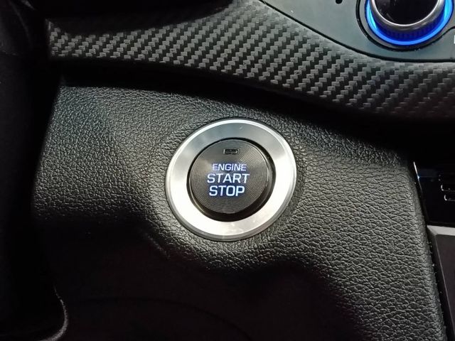 i-key、HID頭燈、HUD抬頭顯示器、定速、空力套件  第9張相片